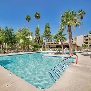 Walk To Old Town Scottsdale